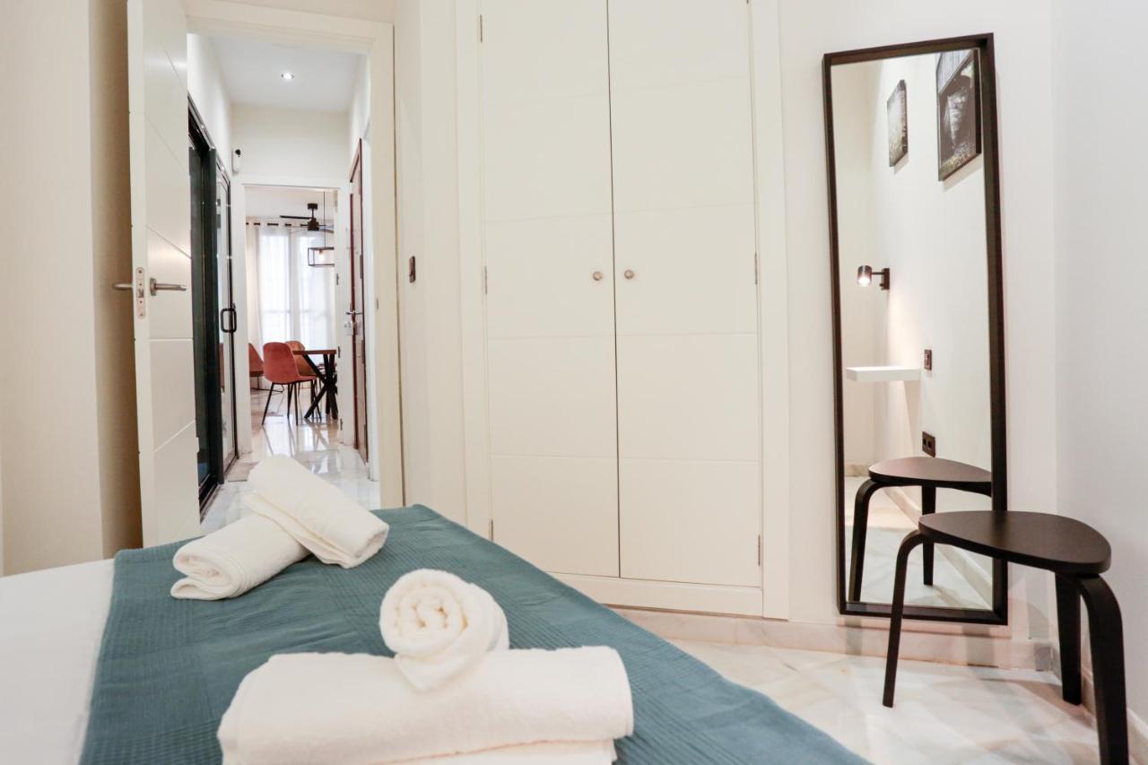 Monkeys Apartments Cervantes Sevilla Eksteriør bilde