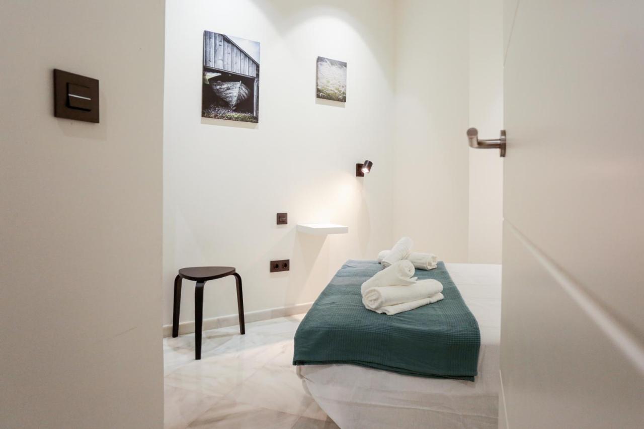 Monkeys Apartments Cervantes Sevilla Eksteriør bilde