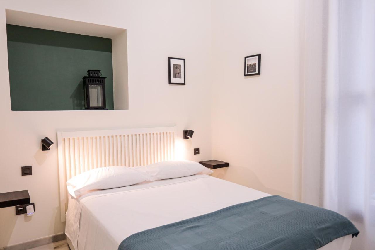 Monkeys Apartments Cervantes Sevilla Eksteriør bilde